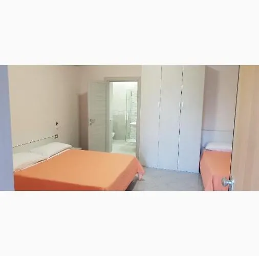 Raggio Di Sole Alojamento de Acomodação e Pequeno-almoço Rocca Imperiale